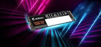 Harddisk Gigabyte AORUS Gen4 7000E 1TB SSD (AG470E1TB) | 1TB NVMe 1.4 PCIe 4.0 x4 M.2 SSD with up to 7,100MB/s read and 6,500MB/s write speeds, built with 3D TLC NAND for high performance and durability
