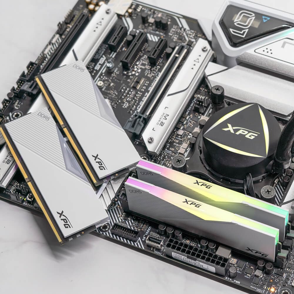 Ram XPG Adata Lancer AX5U6000C3032G-CLARWH | RGB 32GB DDR5 6000 Mhz 1.35V Desktop Memory